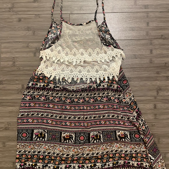 printed Aztec dress with mesh lace detailed back, originally from LF Boutique - Picture 3 of 4